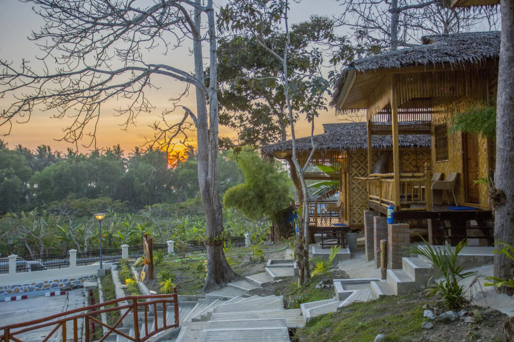 JL Lodge Ngwe Saung