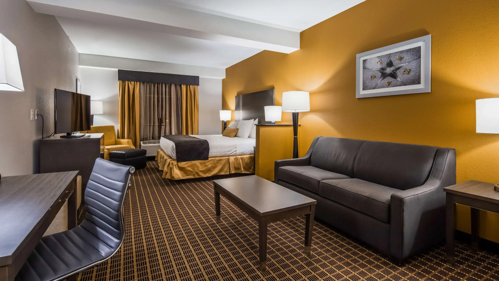 Best Western Plus Lampasas Inn & Suites