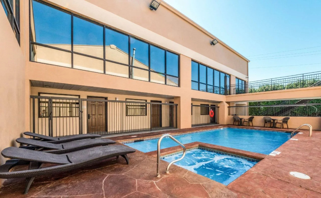 Quality Inn & Suites Round Rock