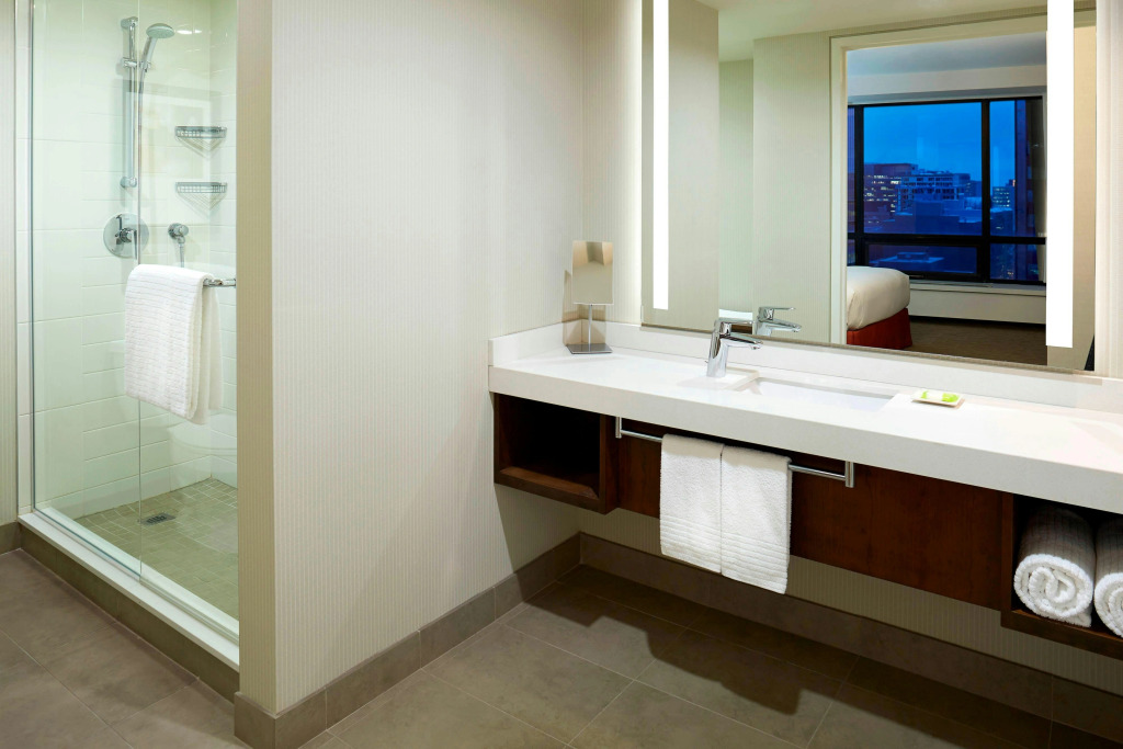 Delta Hotels by Marriott Ottawa City Centre