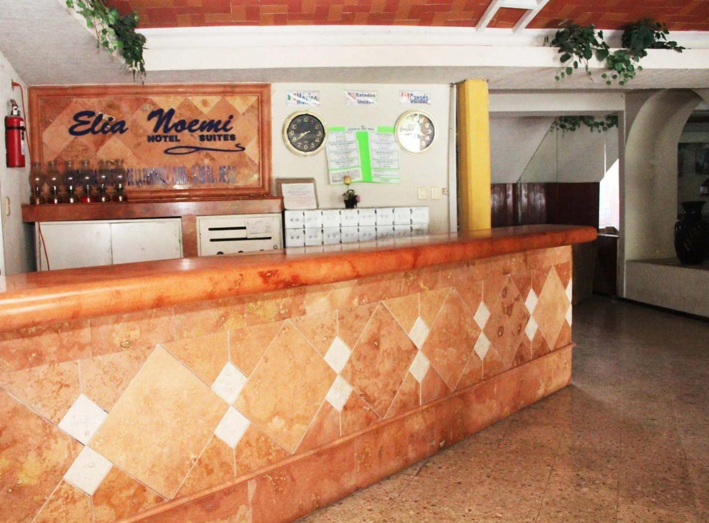 Hotel Suites Elia Noemi
