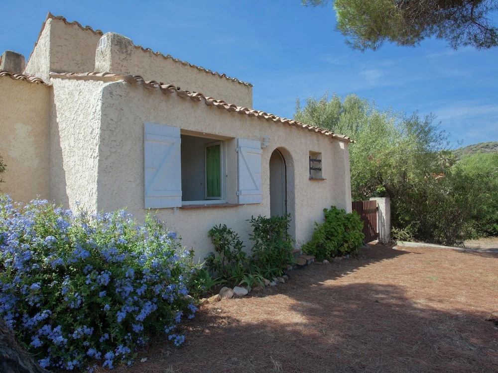 Romantic Retreat in Cargèse