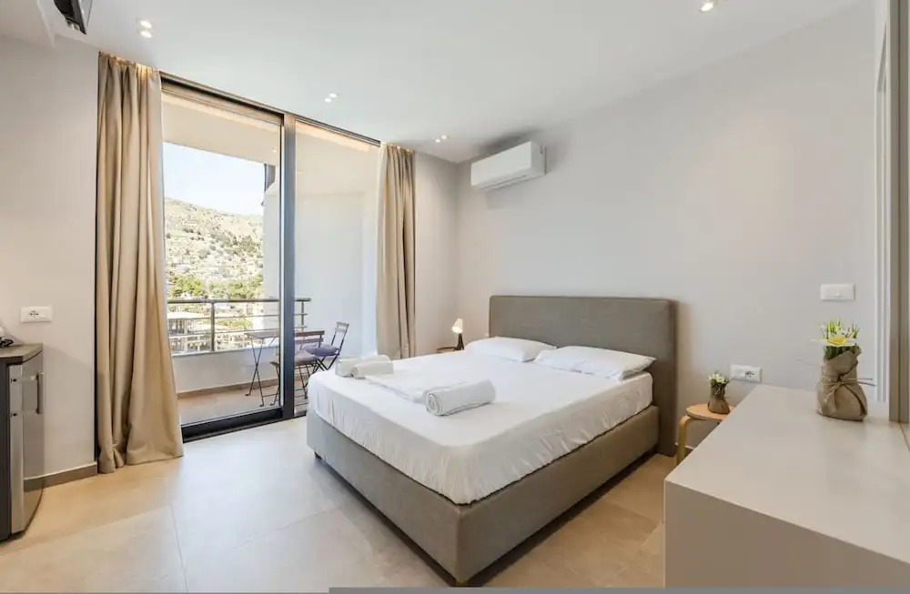 Luxury Studio With Free Parking