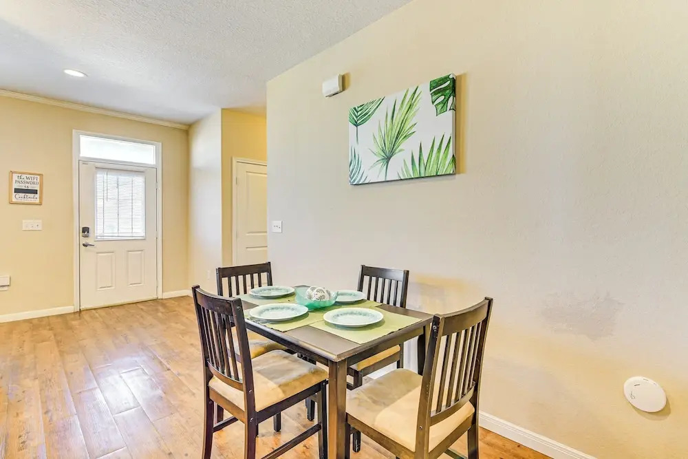 1/2 Mi to Galveston Strand! Coastal Haven w/ Deck