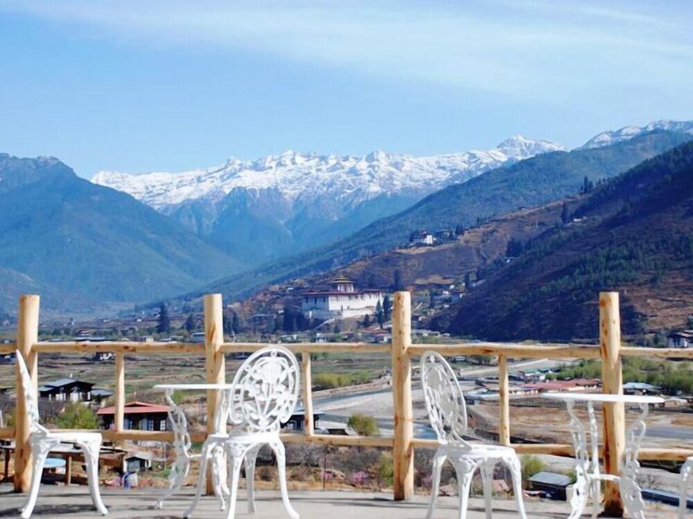 Khangkhu Resort