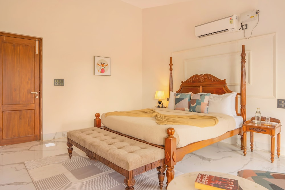 Elivaas Casa Verdea 4BHK Villa With Pool