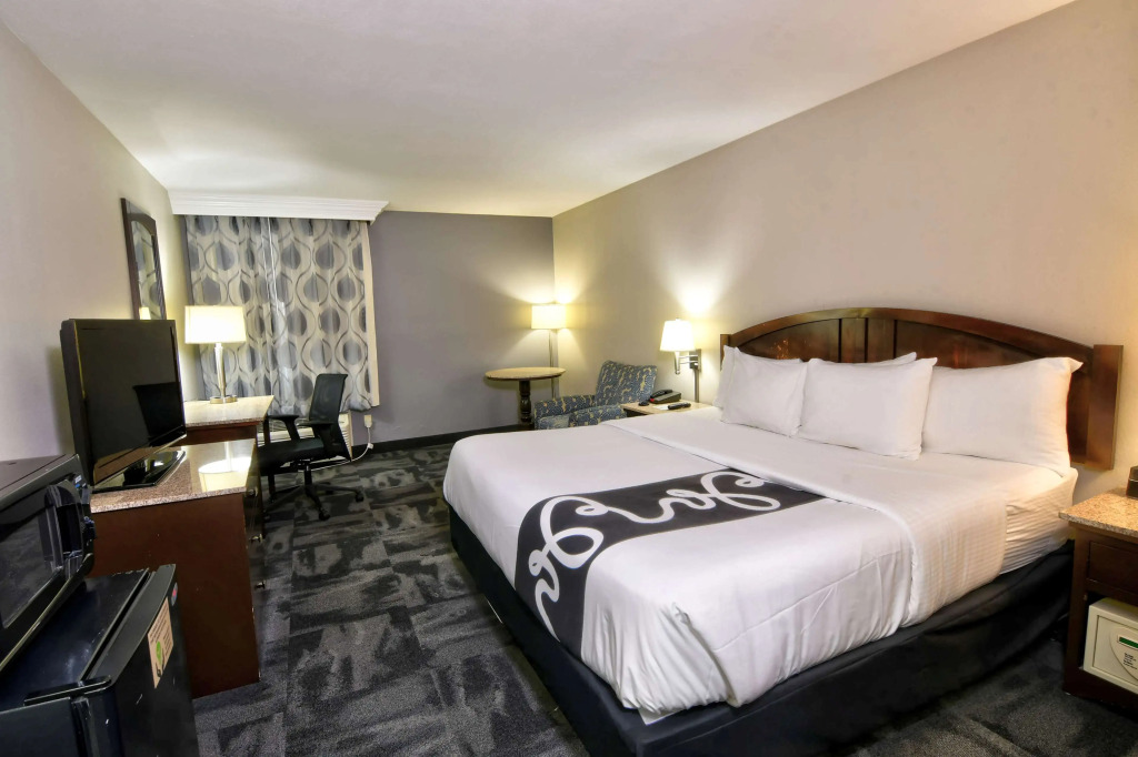 La Quinta by Wyndham Springfield South