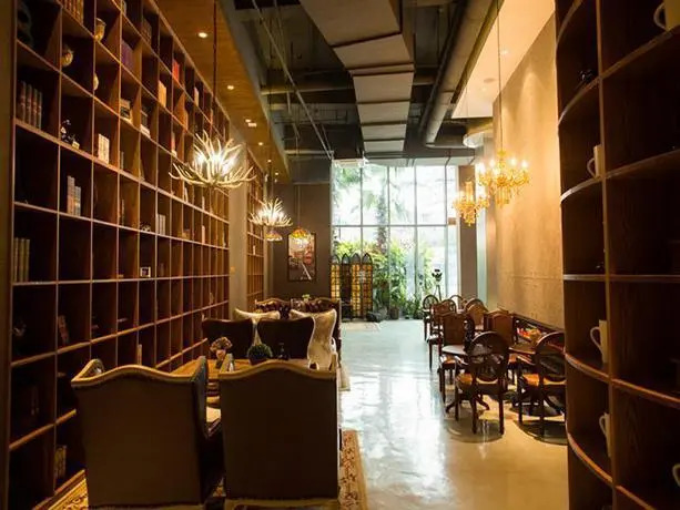 James Joyce Coffetel (Shishi Gold Coast)