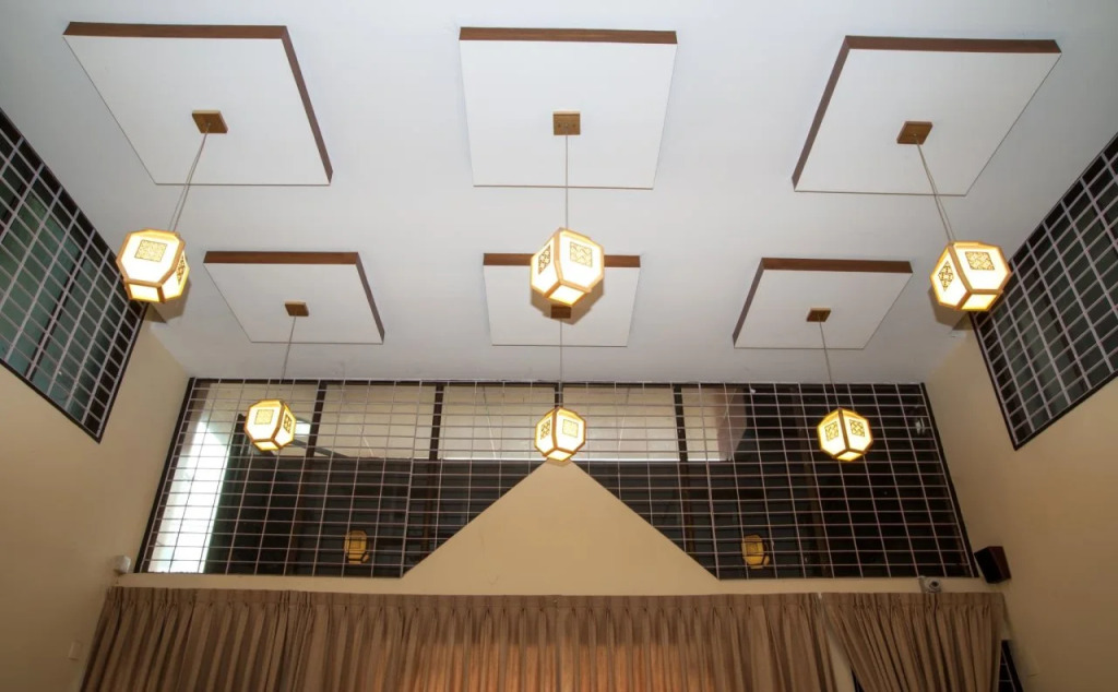 Royal Golden 81 Inn