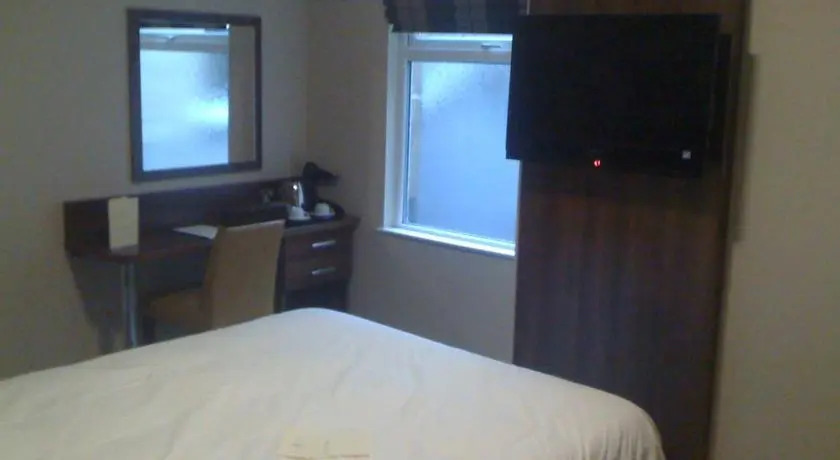 George Hotel