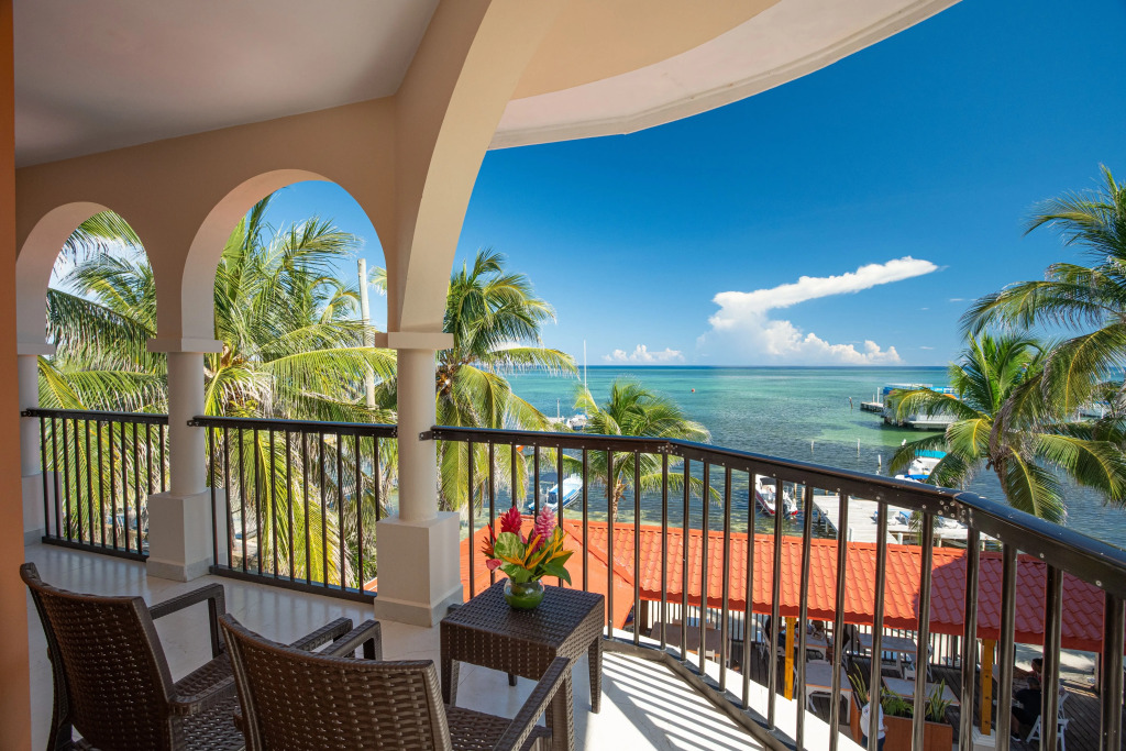 SunBreeze Suites