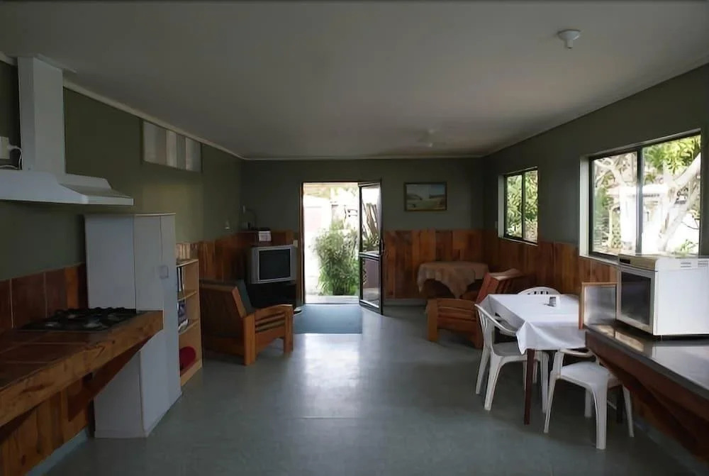 Cottage Park Travel Lodge & Conference Centre