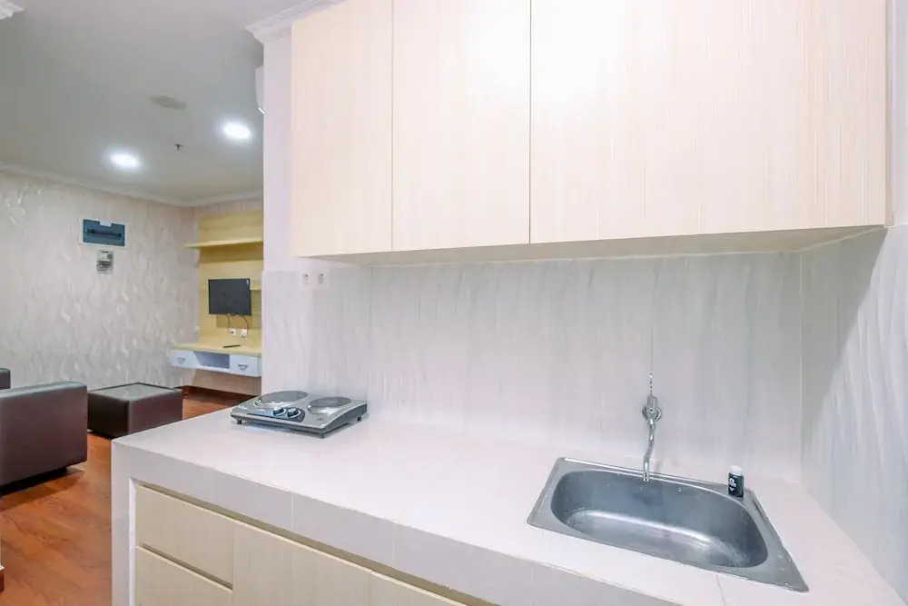 Comfortable and Modern 2BR Sentul Tower Apartment