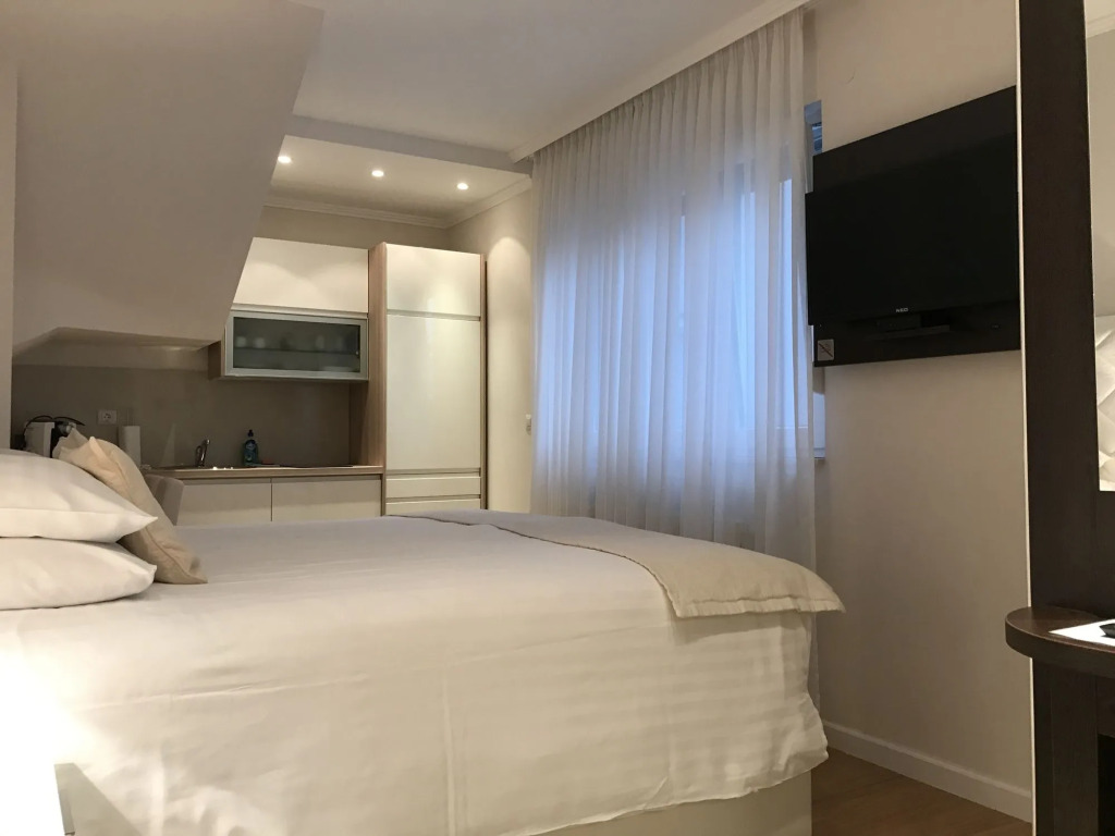 Meridien Luxury Apartments