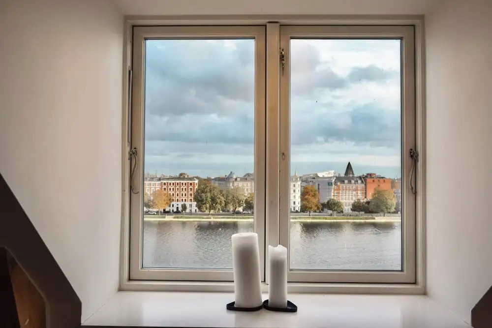 Central Penthouse With Private Rooftop Terrace