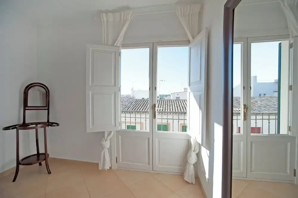 Can Alou, Village House With Mediterranean Charme