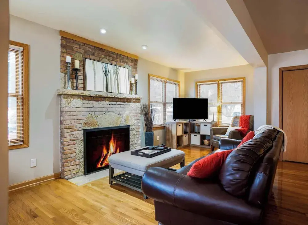 Huemanns Haven Spacious 3 BR Close to Downtown