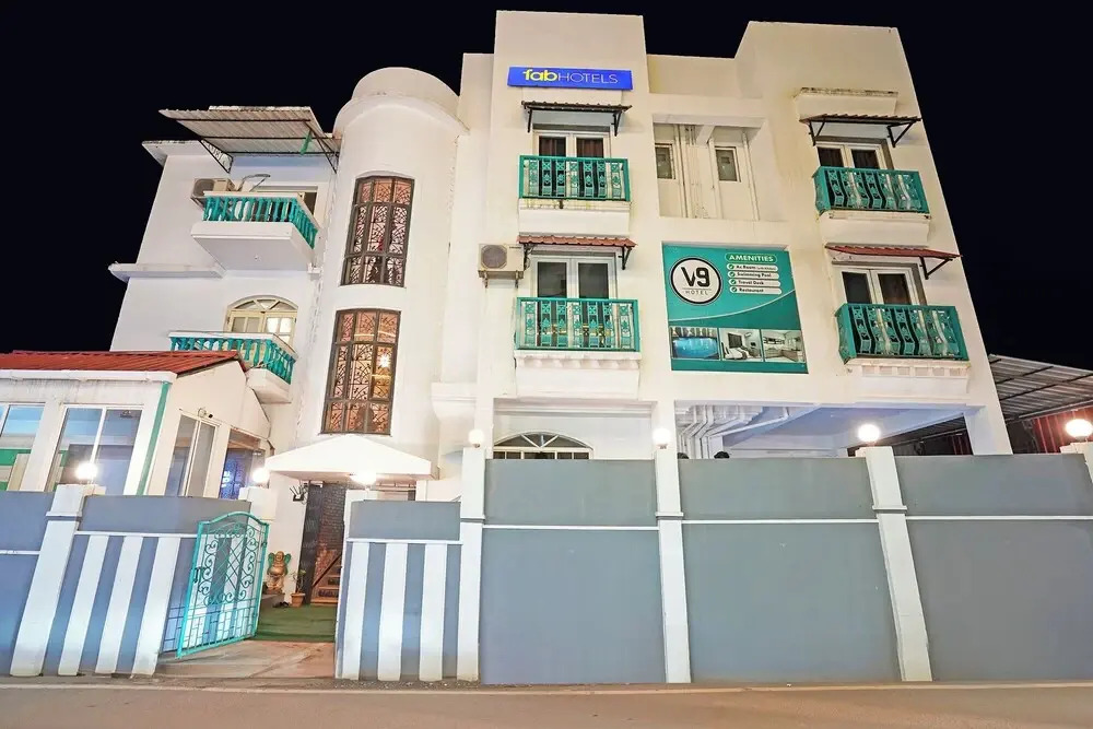 FabHotel V9 - 800m From Calangute Beach