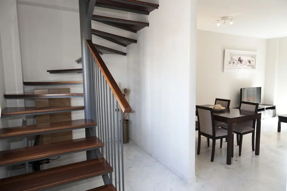 Apartamentos Pinar Málaga Centro - Carretería
