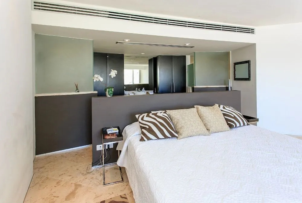 Luxury Condos at Magia