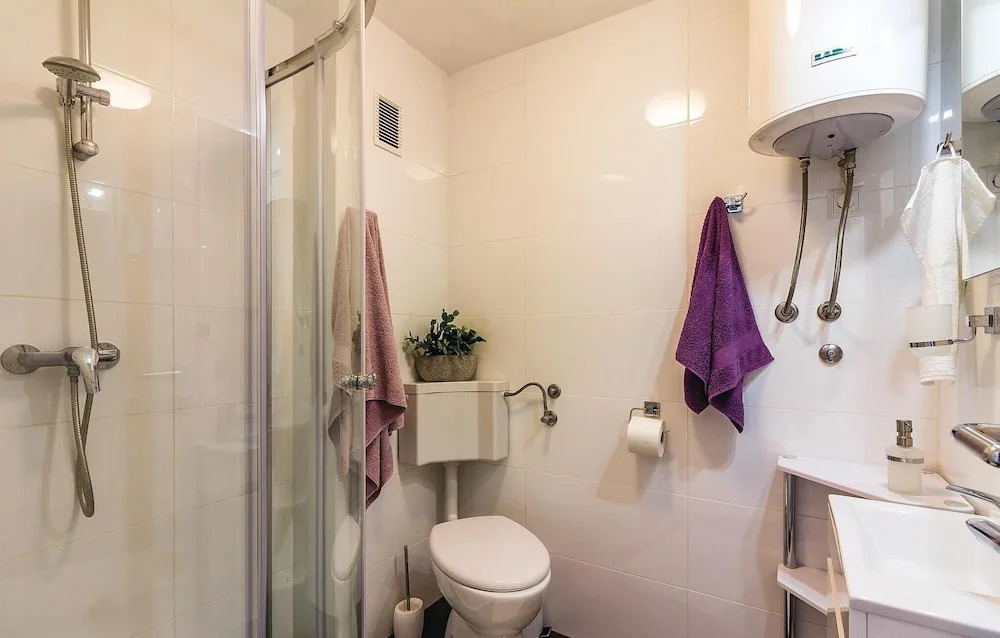 Four-Bedroom Holiday Home In Pula