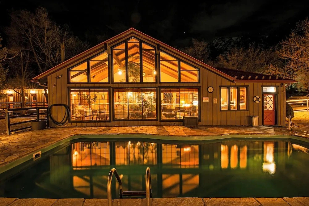 Wiesbaden Hot Springs Hotel & Spa