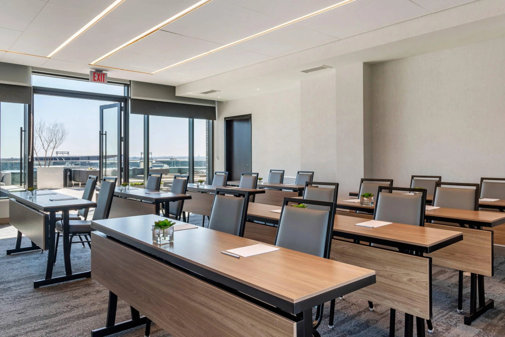 Cambria Hotel Washington DC Navy Yard Riverfront
