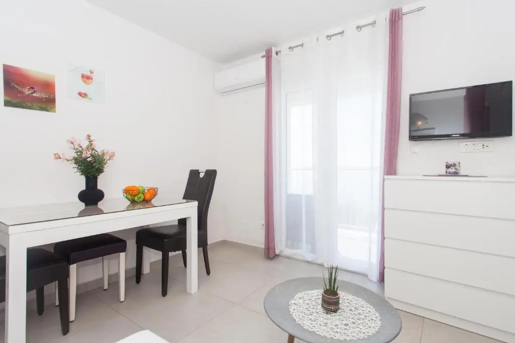 Apartments Bandić - 30 meters to the beach