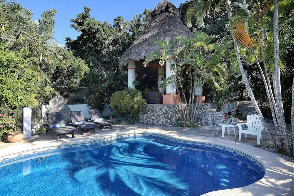 Caracol Estates
