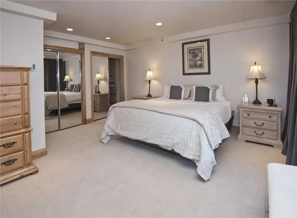 Lionsquare Lodge North #380 3 Bedroom Condo