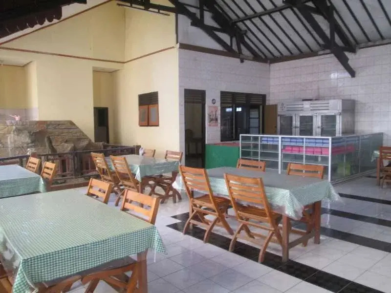 Hotel Dewi