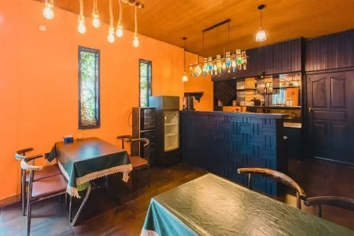 Lijiang Mountain View Homestay