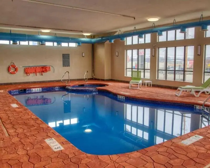 Comfort Suites