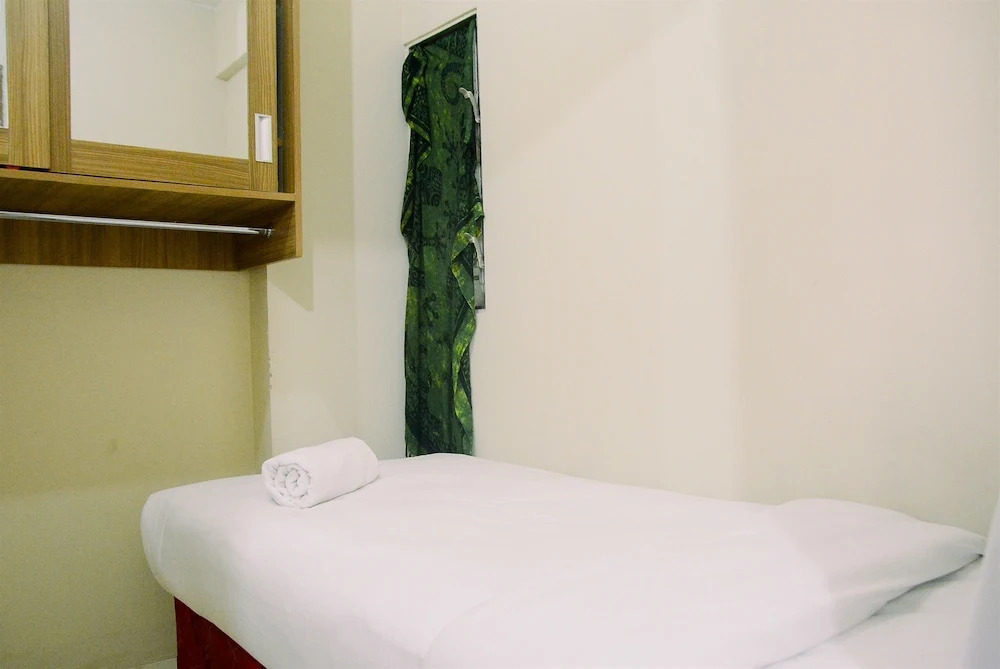 Simply 2BR Gading Icon Apartment