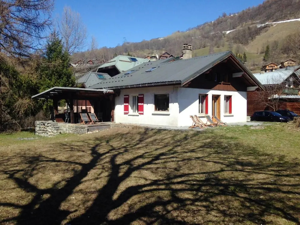 House with 5 Bedrooms in Valloire, with Wonderful Mountain View, Enclosed Garden And Wifi