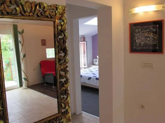Apartment City Gem