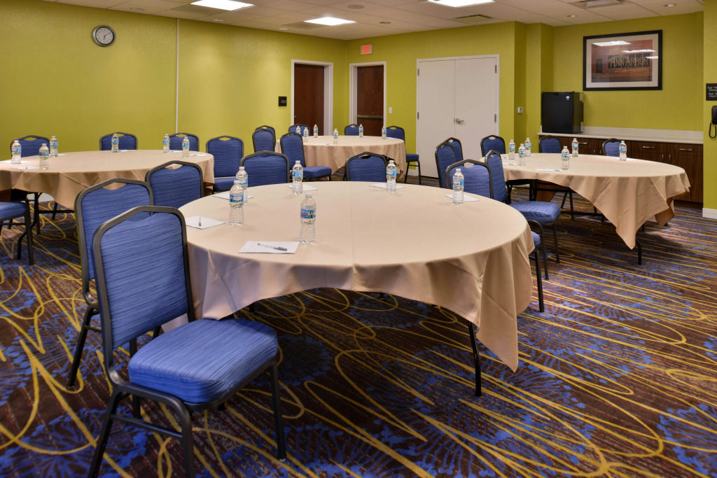 Hampton Inn & Suites Ann Arbor West