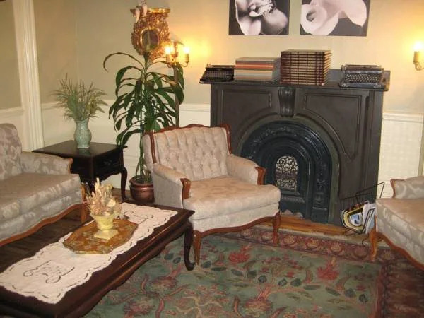 Jade Blue Bed And Breakfast