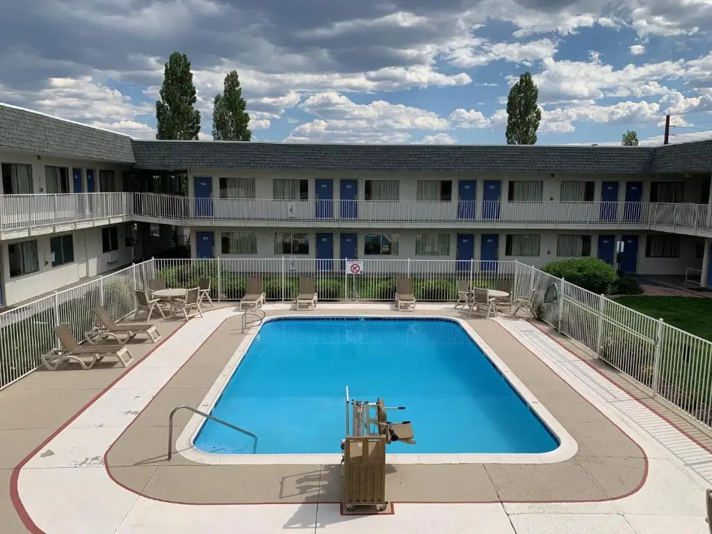Motel 6-Flagstaff, AZ - Butler