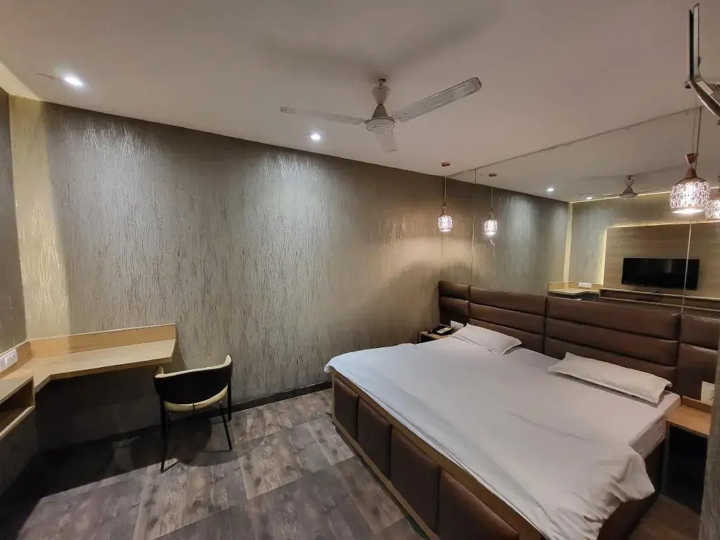 Solitaire Hotel