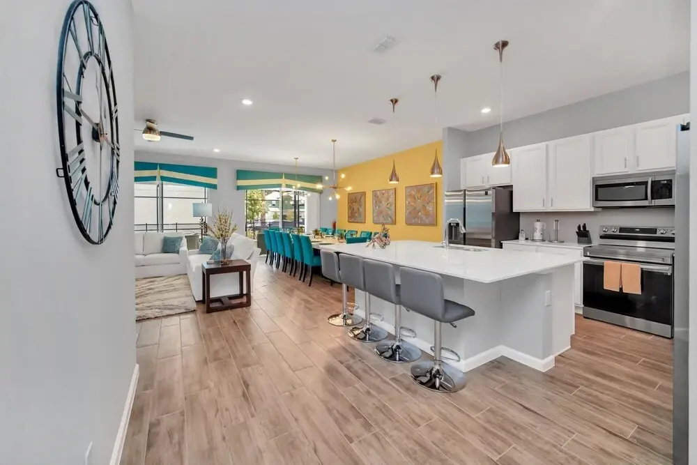 12br Mansion - Sleeps 26 - Family Resort w Private Pool Hot Tub and Games