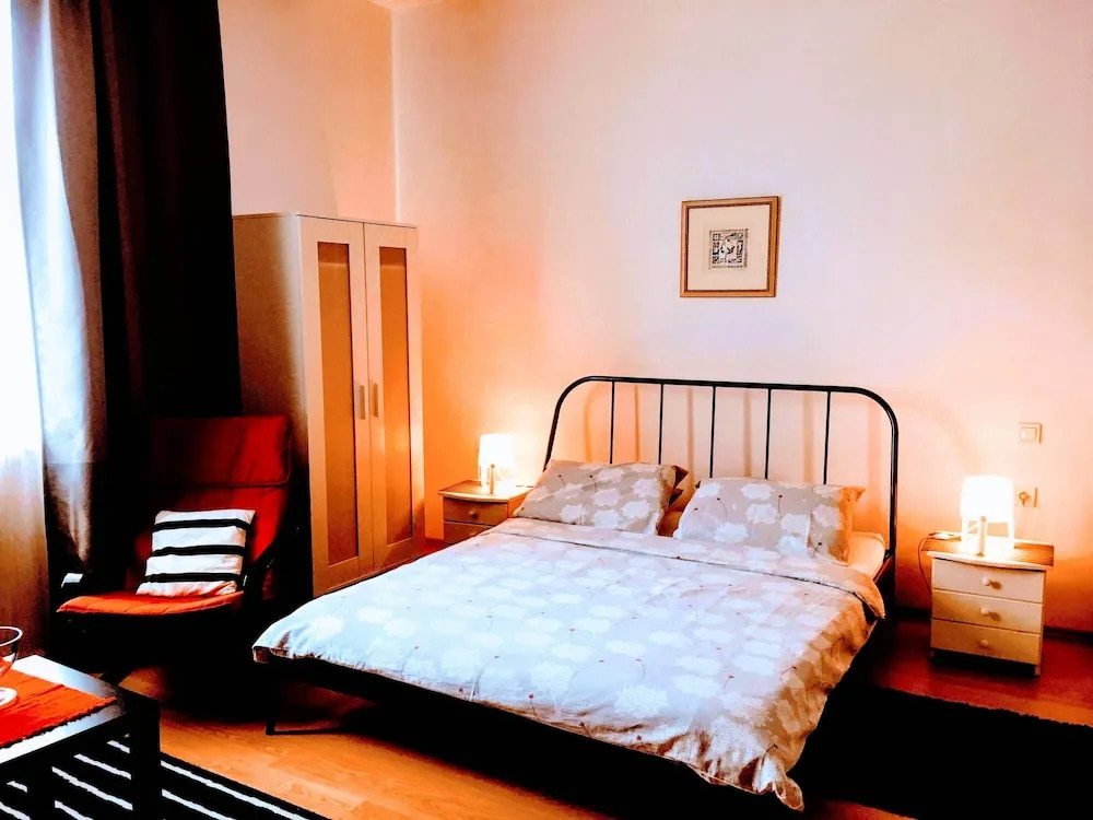 Urban Studio Apartment Adro In The City Center of Zagreb, With Parking