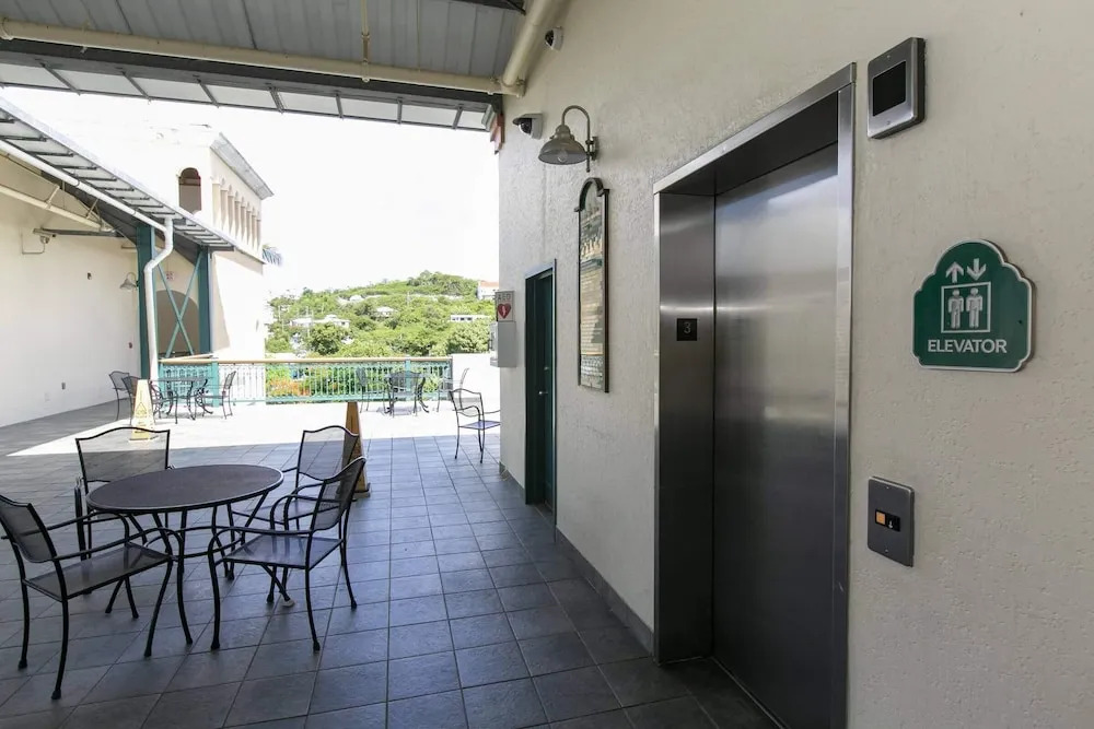 Marketplace Suites