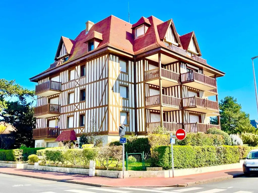 ECHAPPEE CHIC - Balcon - 150 m Casino Deauville & Plage