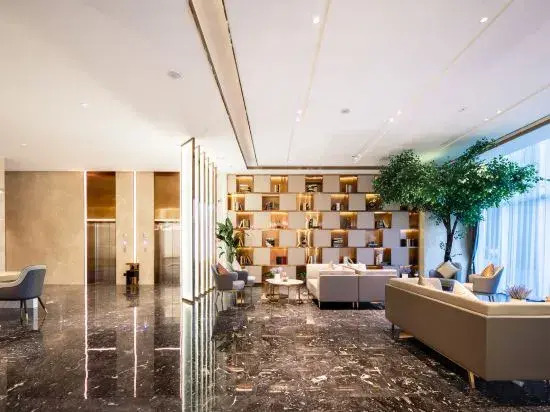 Lavande Hotel (LiaoYang City Center)