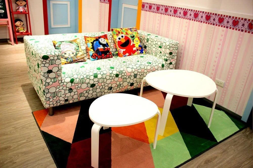Poetic Castle-Family Theme Villa