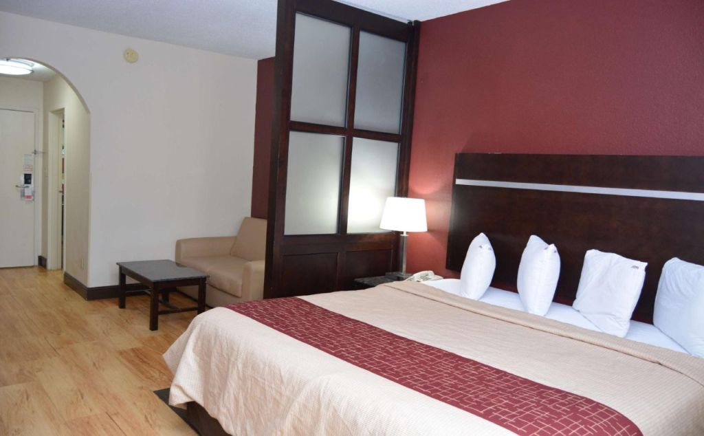 Red Roof Inn PLUS+ & Suites Chattanooga - Downtown