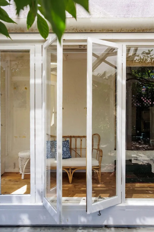 Wollaston House by the BnB Collection