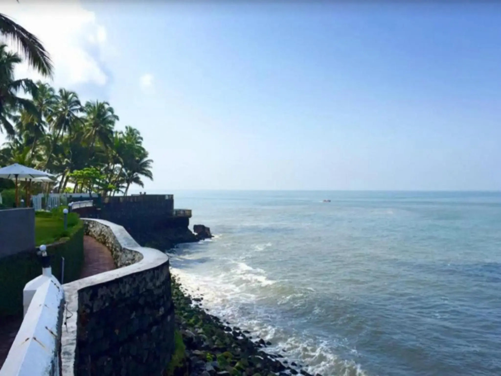 Mascot Beach Resort