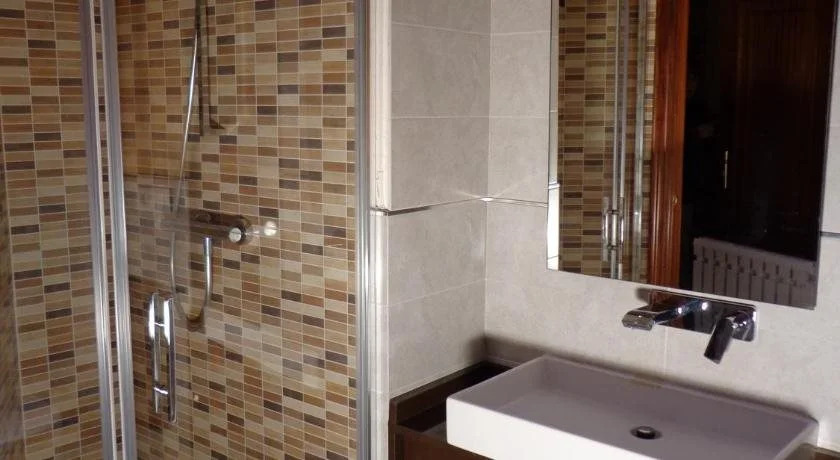 Aqua Rooms Sarria